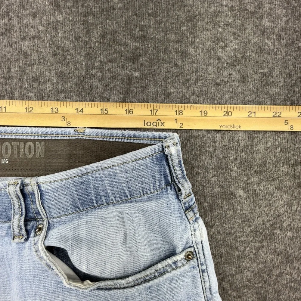 Lee Extreme Motion Jeans Men 32x30 Light Blue‎ Straight Tapered Stretch Denim